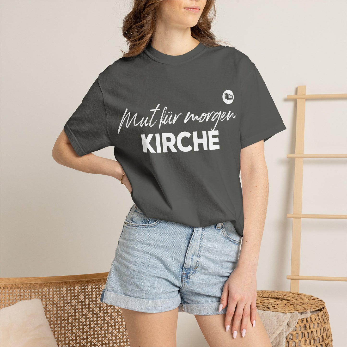 T-Shirt „Mut für morgen Kirche“ – christliches Statement-Shirt für Hoffnung und Gemeinschaft