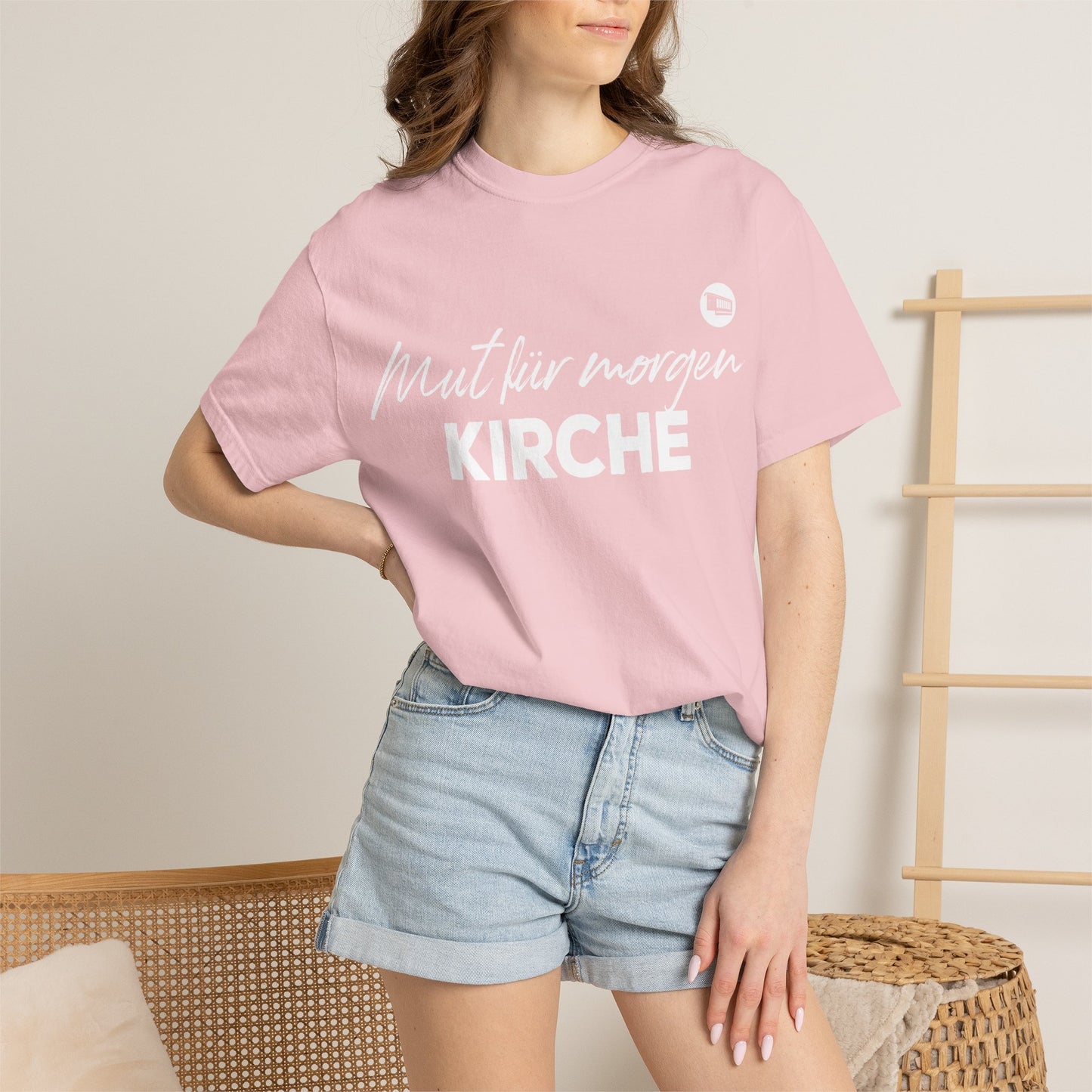 T-Shirt „Mut für morgen Kirche“ – christliches Statement-Shirt für Hoffnung und Gemeinschaft